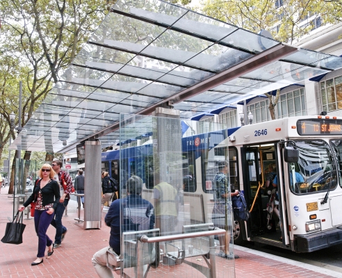 GH_Bus_7563396944_1BB87279.jpg
