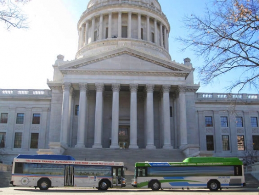 capitol_buses_photo_1.jpg